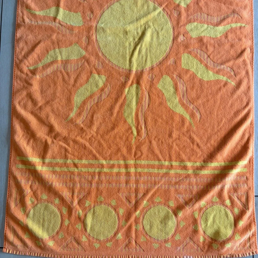 Sand Bar Orange Yellow Sunburst Cotton Beach Towel 30x56 Summer Celestial Sun